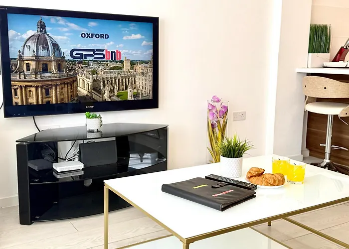 Panorama House, Delightful 2-Bedroom Flat 1, Oxford