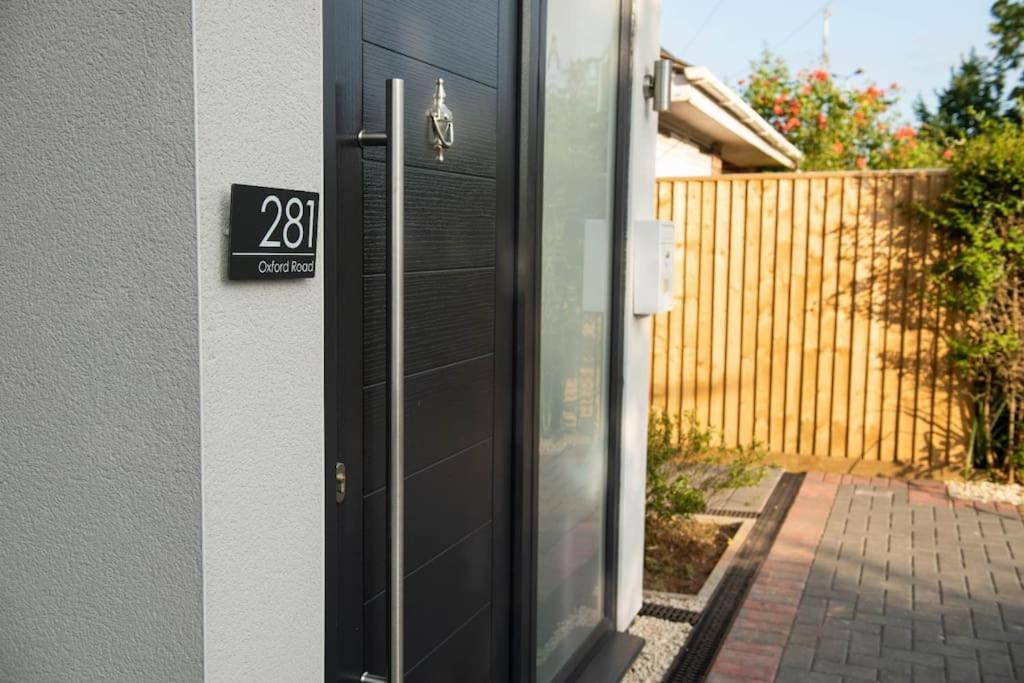 Panorama House, Delightful 2-bedroom Flat 1, Oxford Apartment